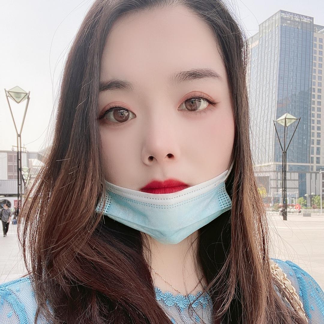 💐何家大小姐💐（拒绝私聊拒绝连赞）