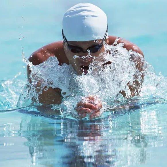 舜康游泳馆赖教练