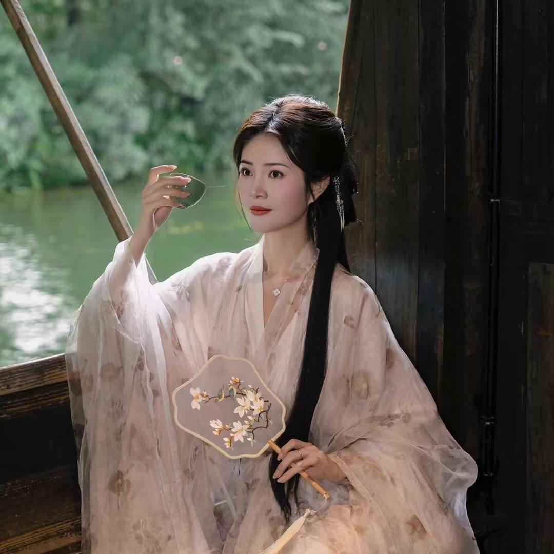 平江梦影旅拍馆官方号