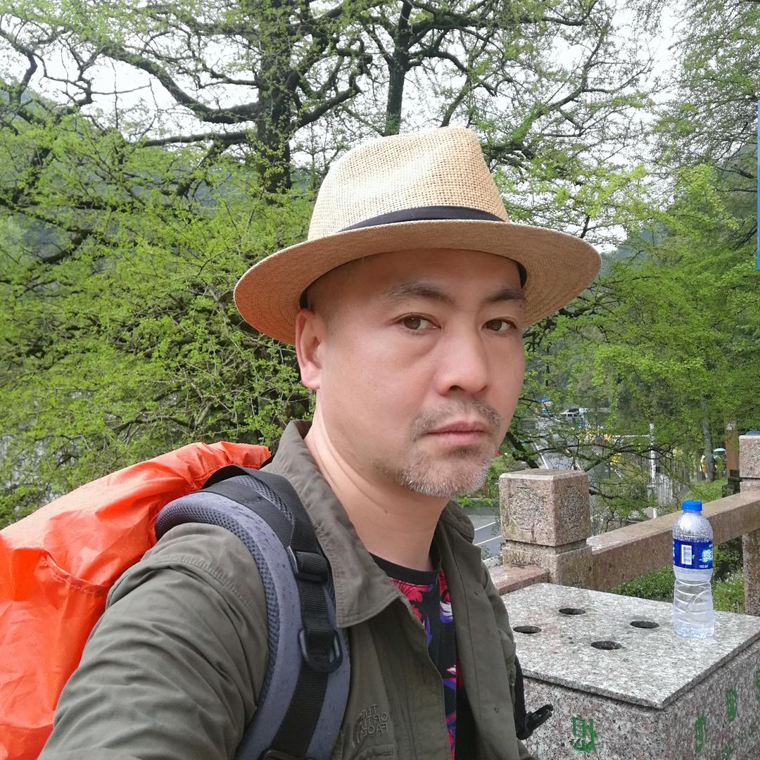 唯影羊绒大衣批发基地