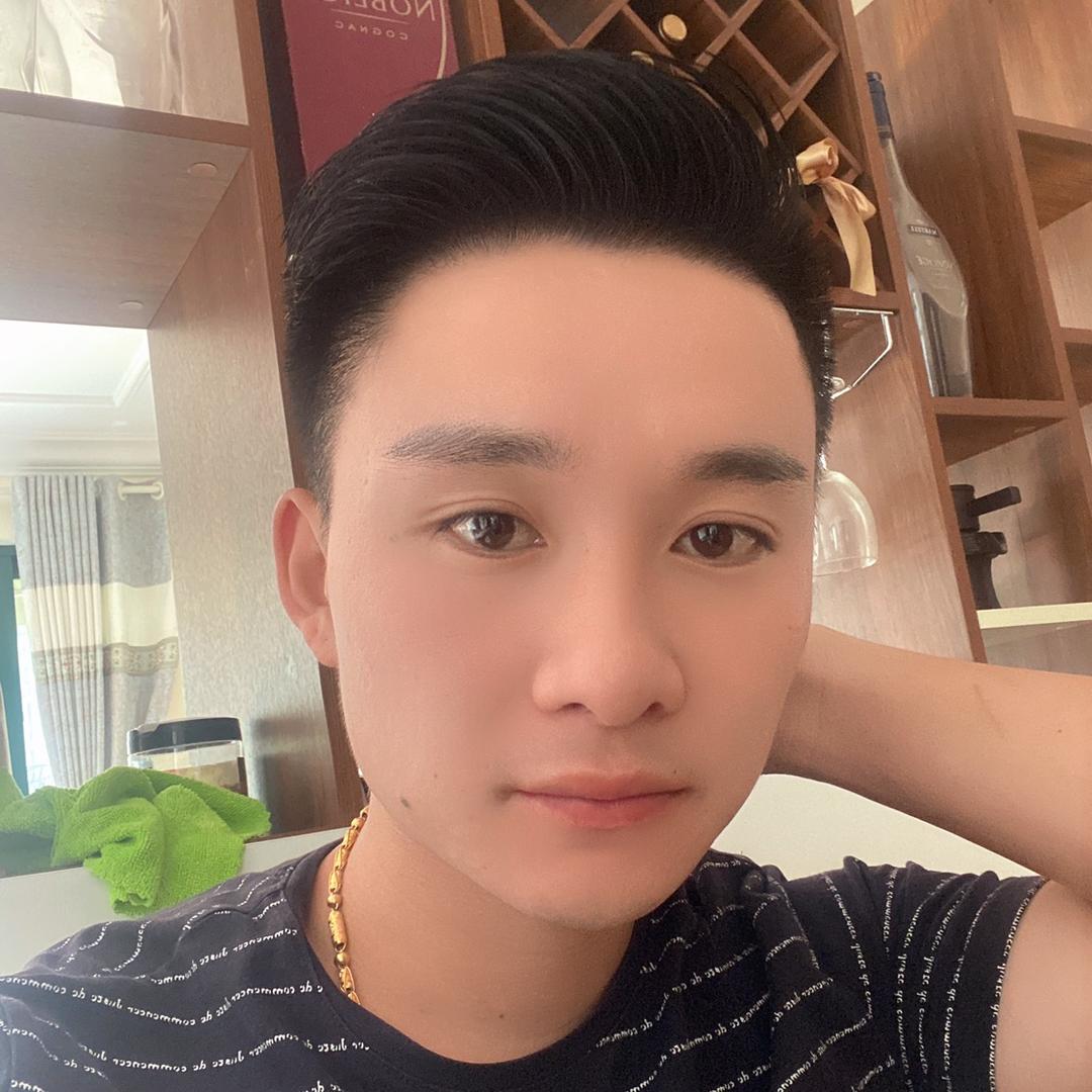 铭丰行二手车何仔