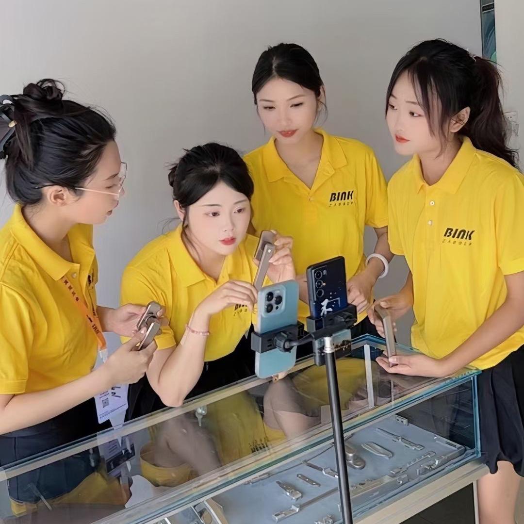 萨博宾克门窗五金小周