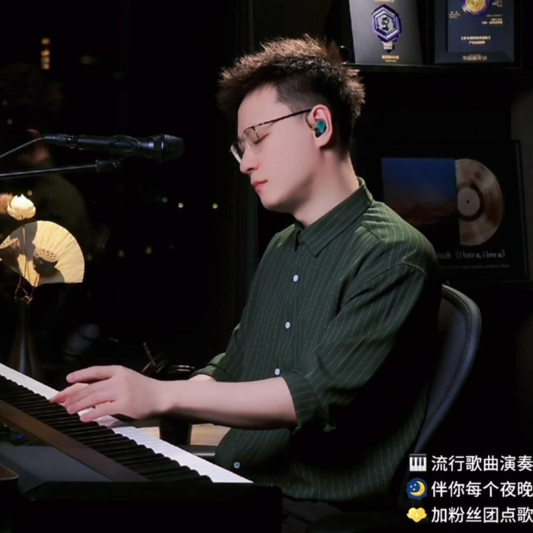 严东🎹治愈钢琴
