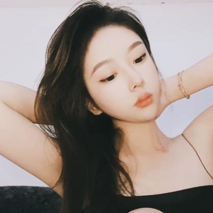啧