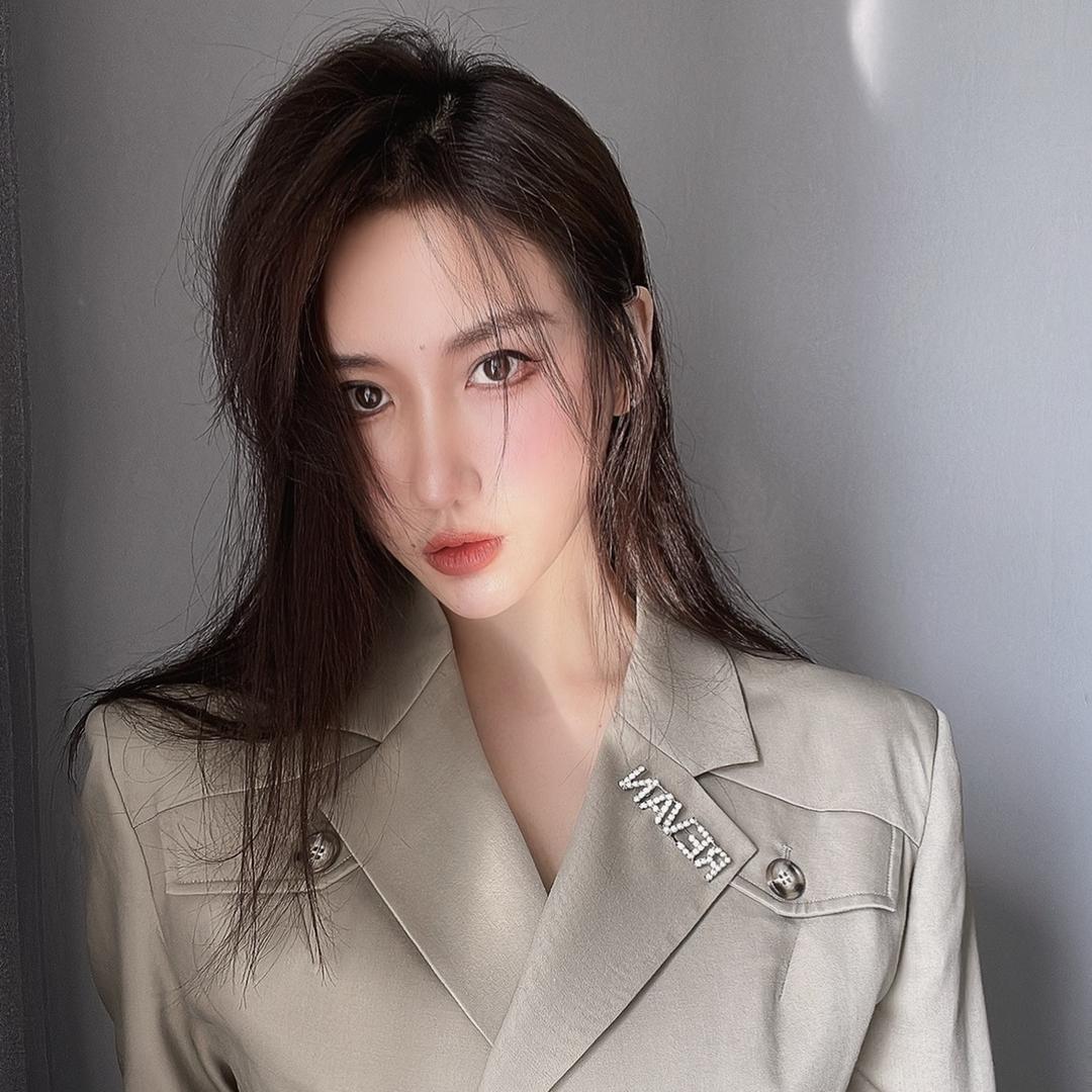 瑾萱LIU