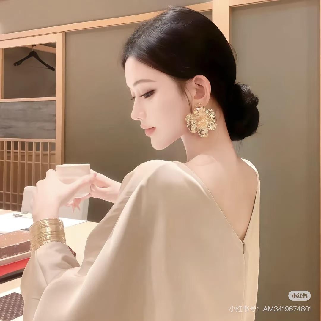 YY-
