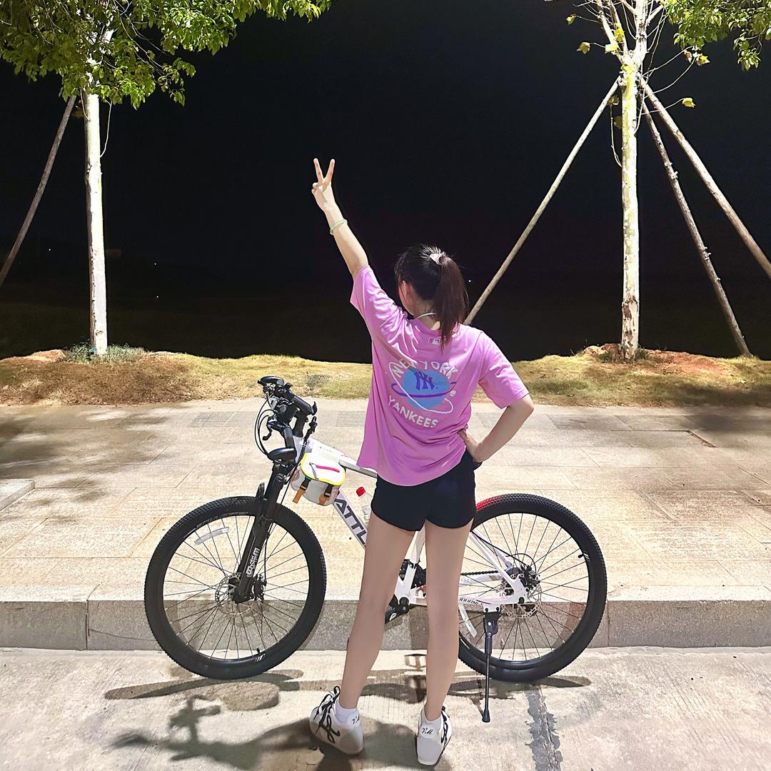 曾开心🥳
