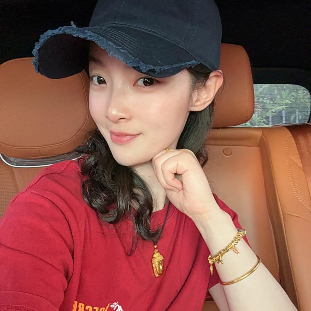 杨静. 🧸 .