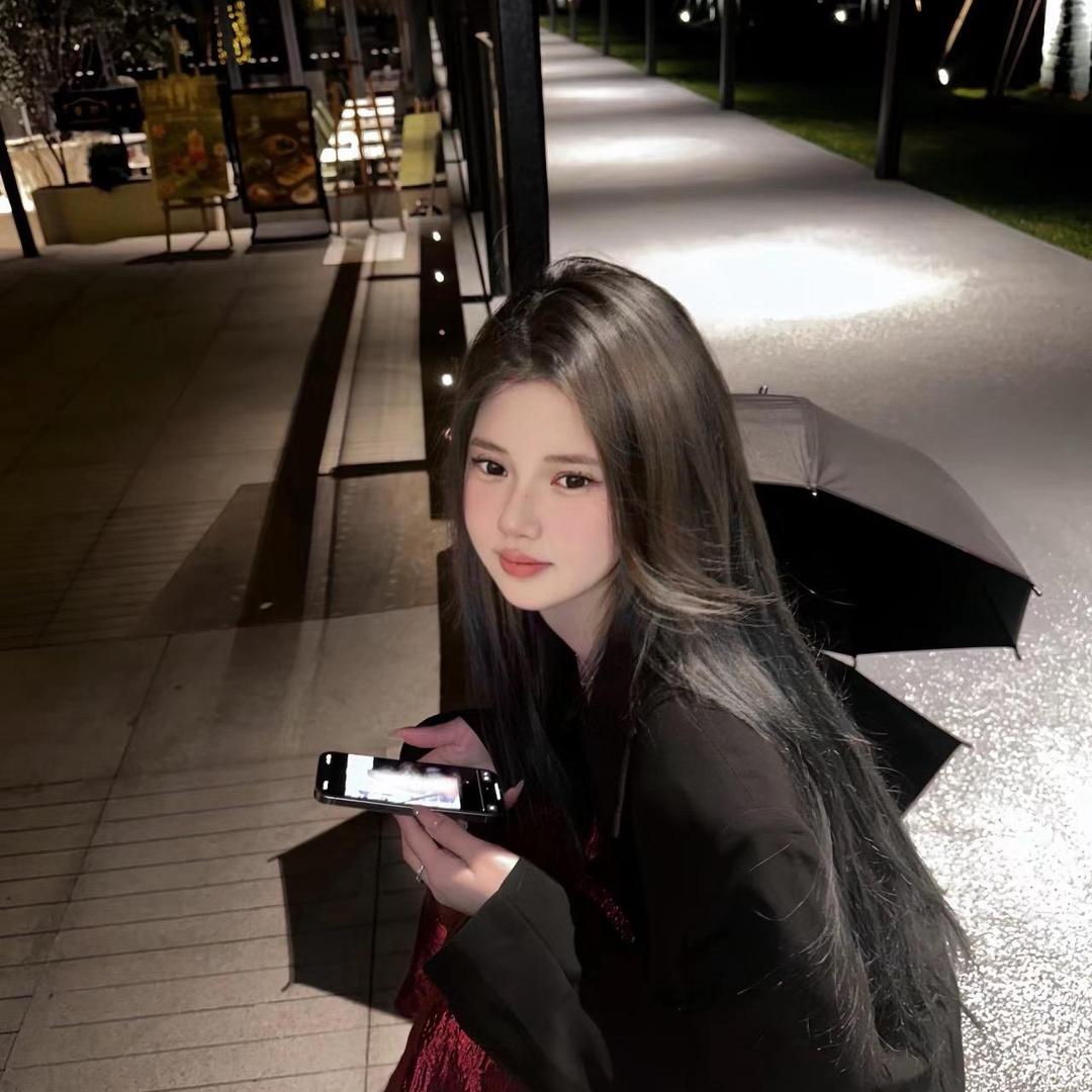 脸1点也不圆.