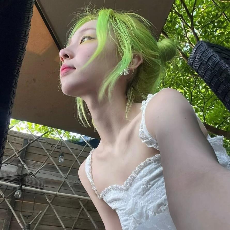 瑞瑞子.