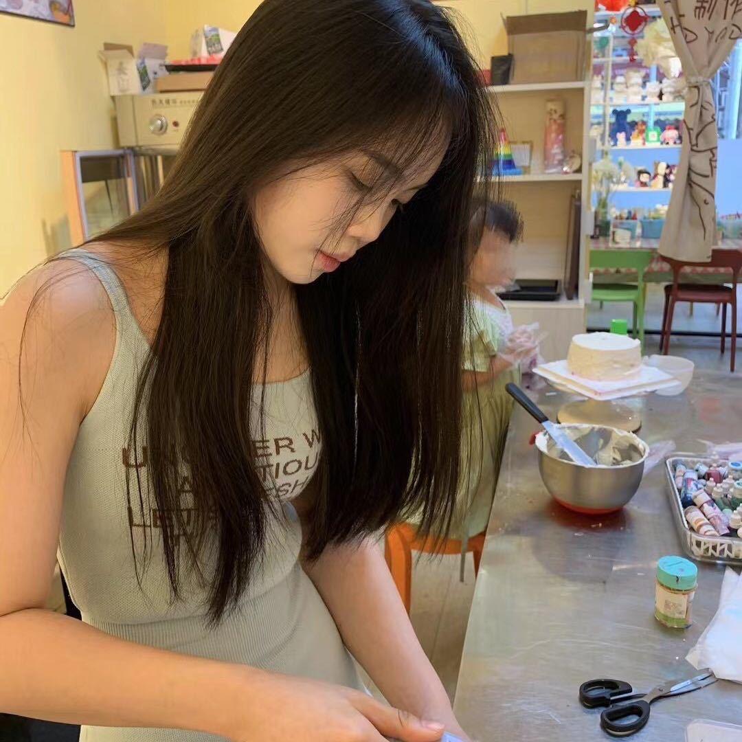 涵.