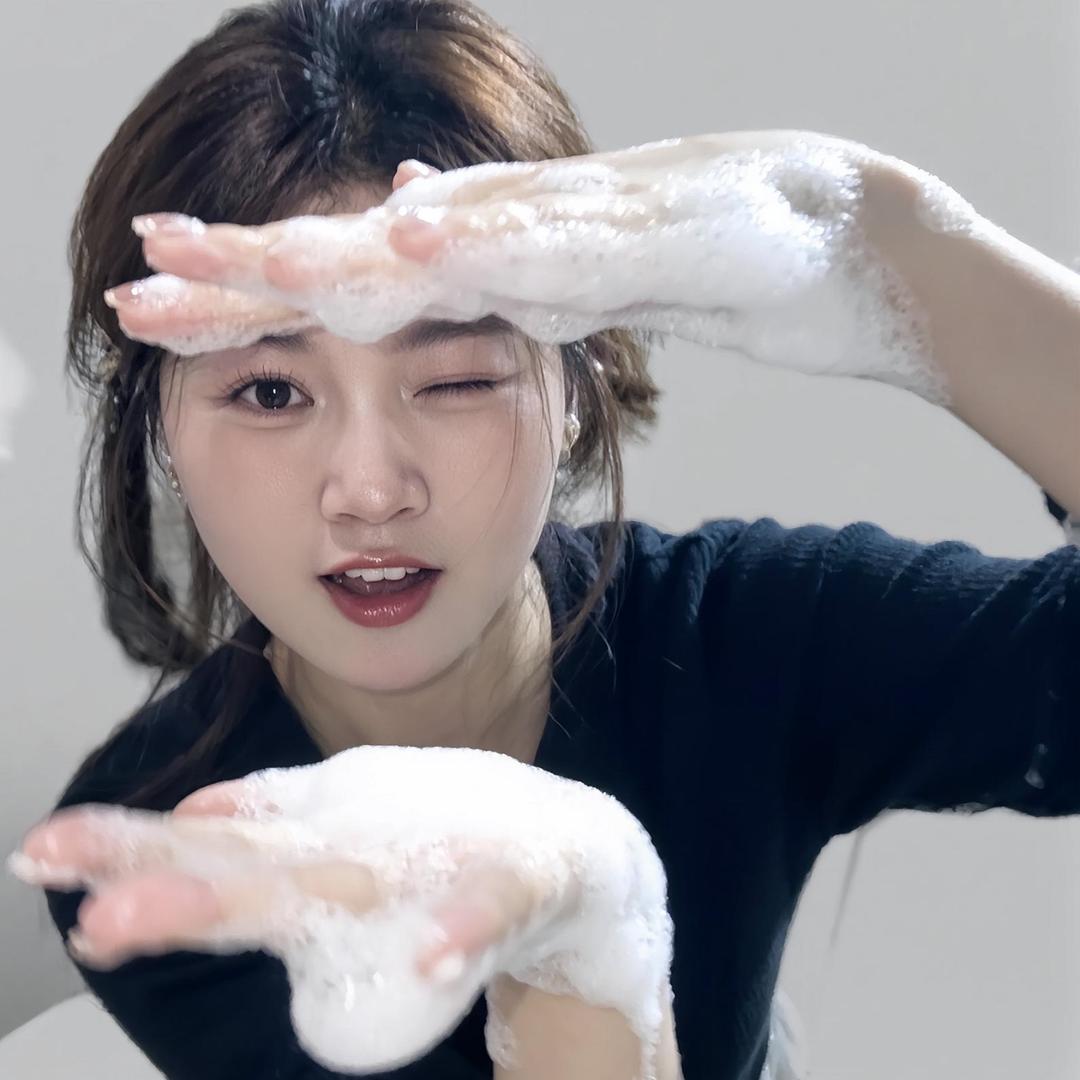 铮铮吃不胖ʏ̆̈