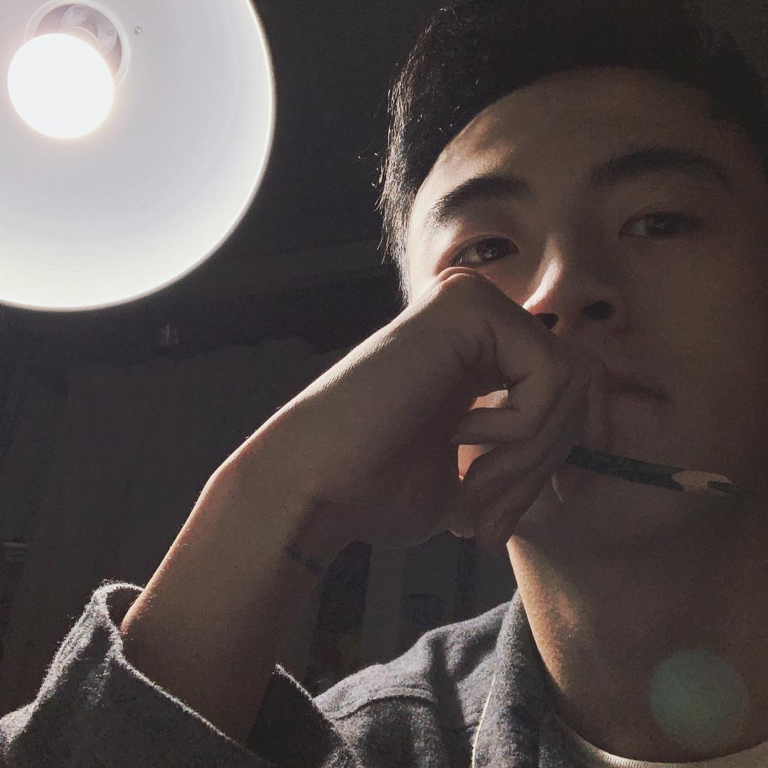 白墨艺术家