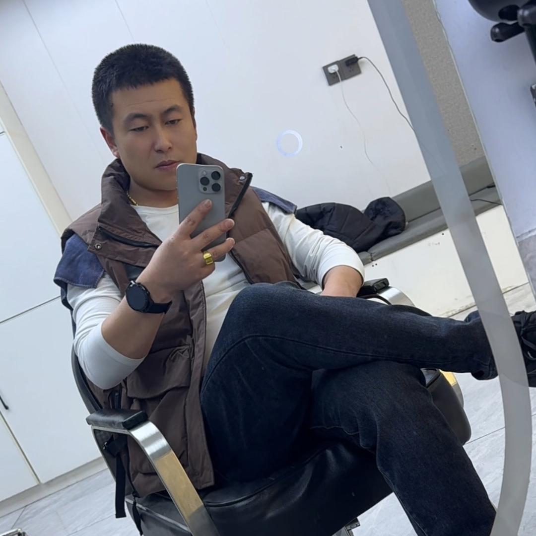 紫光、（金晟烟酒寄卖行）