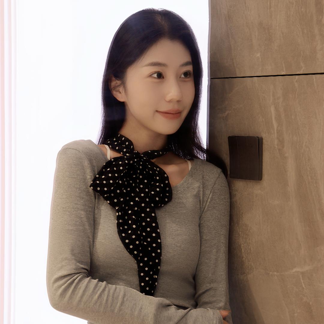 名媛婚纱/小雨（招助理）