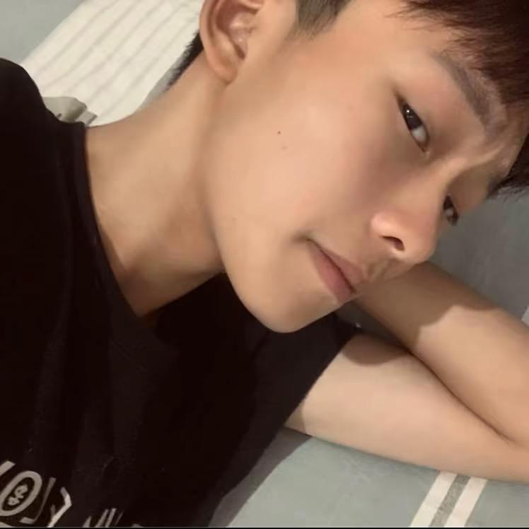 ㅤㅤㅤㅤㅤㅤㅤㅤ混男友