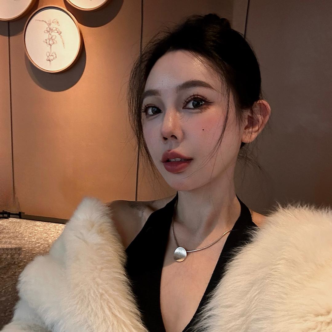 奢美皇后服饰工厂