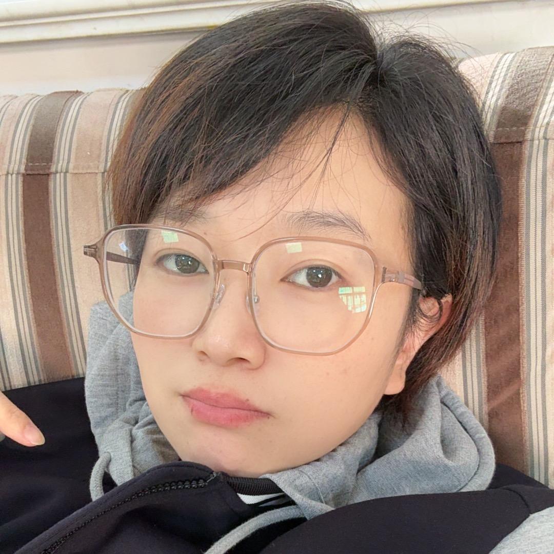 洗鞋店的老板娘🥳