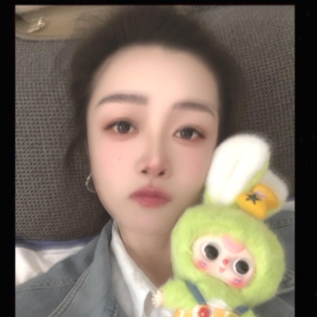 丫头：好黑🌱**ಠ_ಠ💞