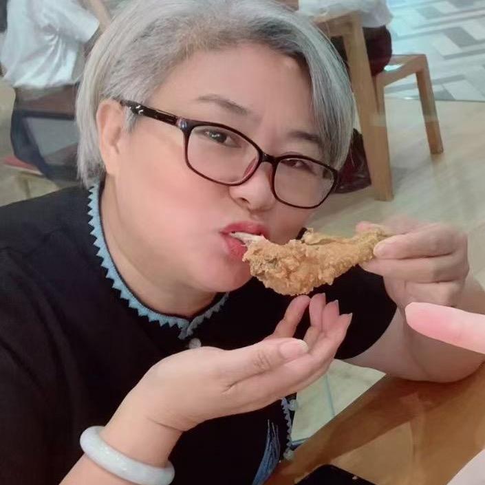 青子精品男装店