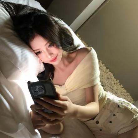 IU_77