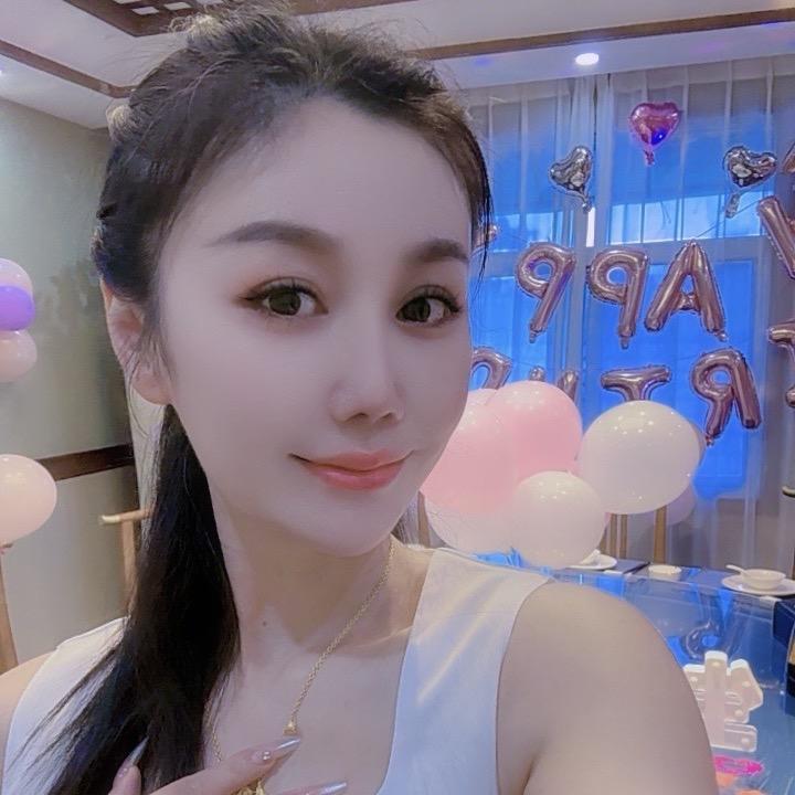 . ʟ̆̈ᴜ̆̈ᴄ̆̈ᴋ̆̈ʏ̆̈🧡