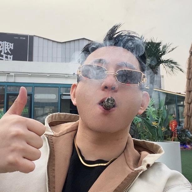 超子好哥们