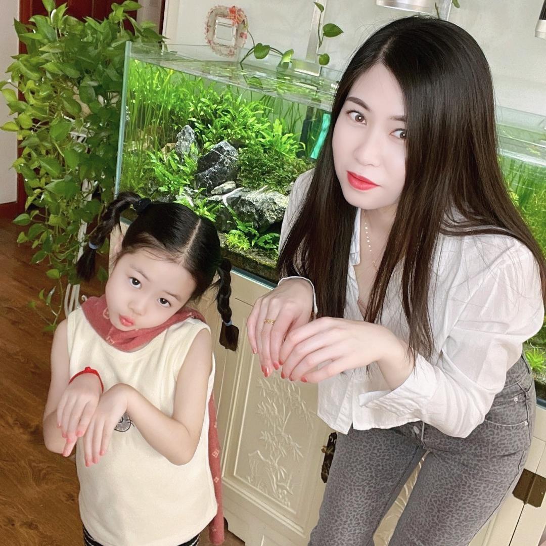 夜上浓妆