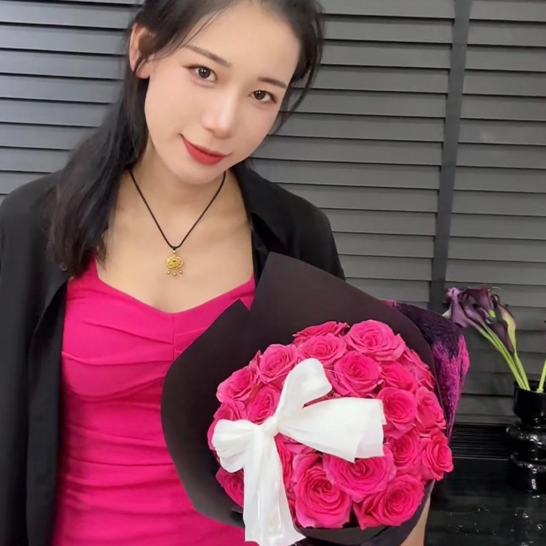 丽江化妆师 和袀羽
