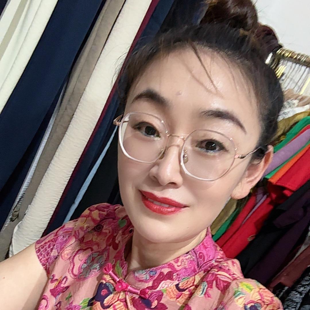 即墨区恒鑫安服装3店