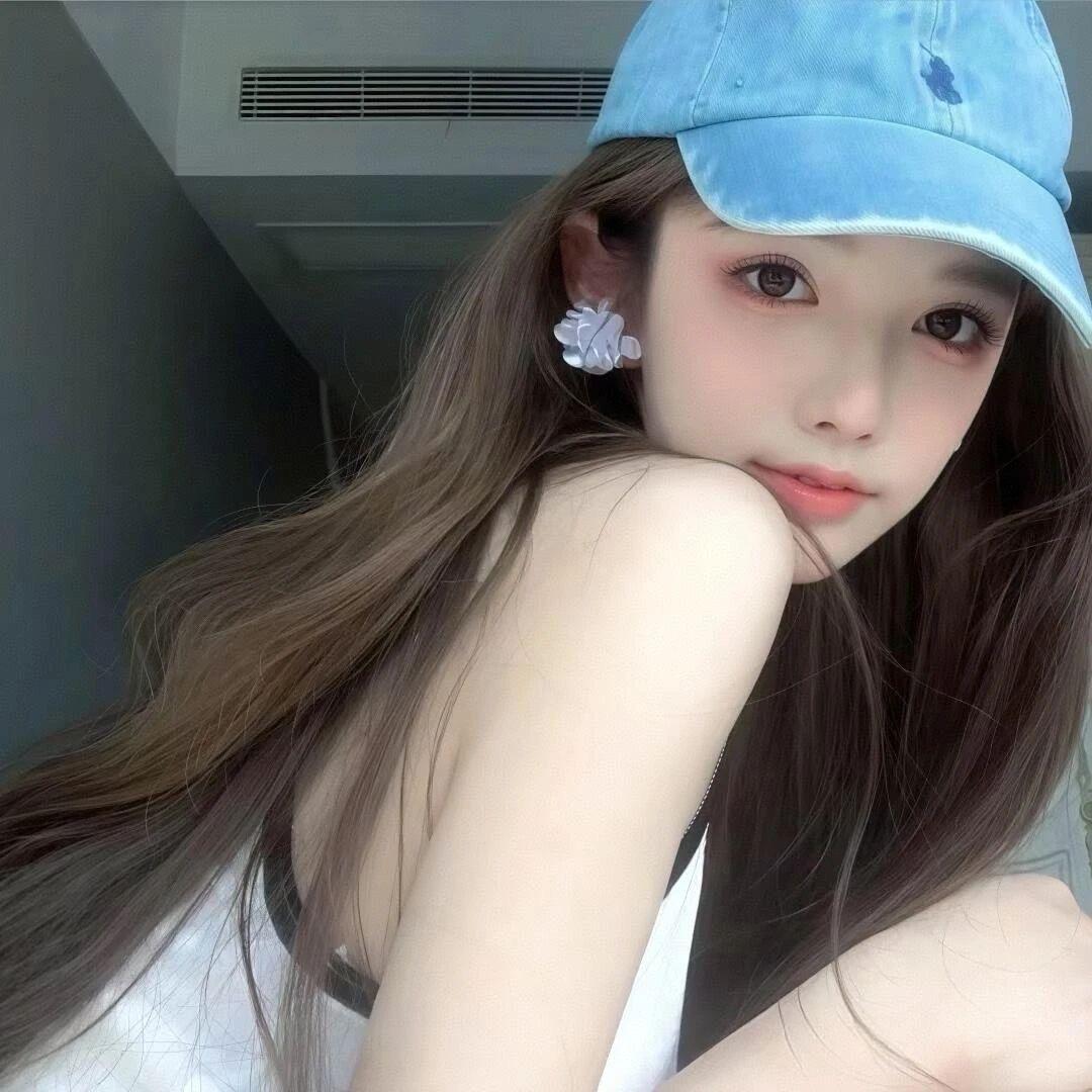 贝贝/•᷅•᷄\୭