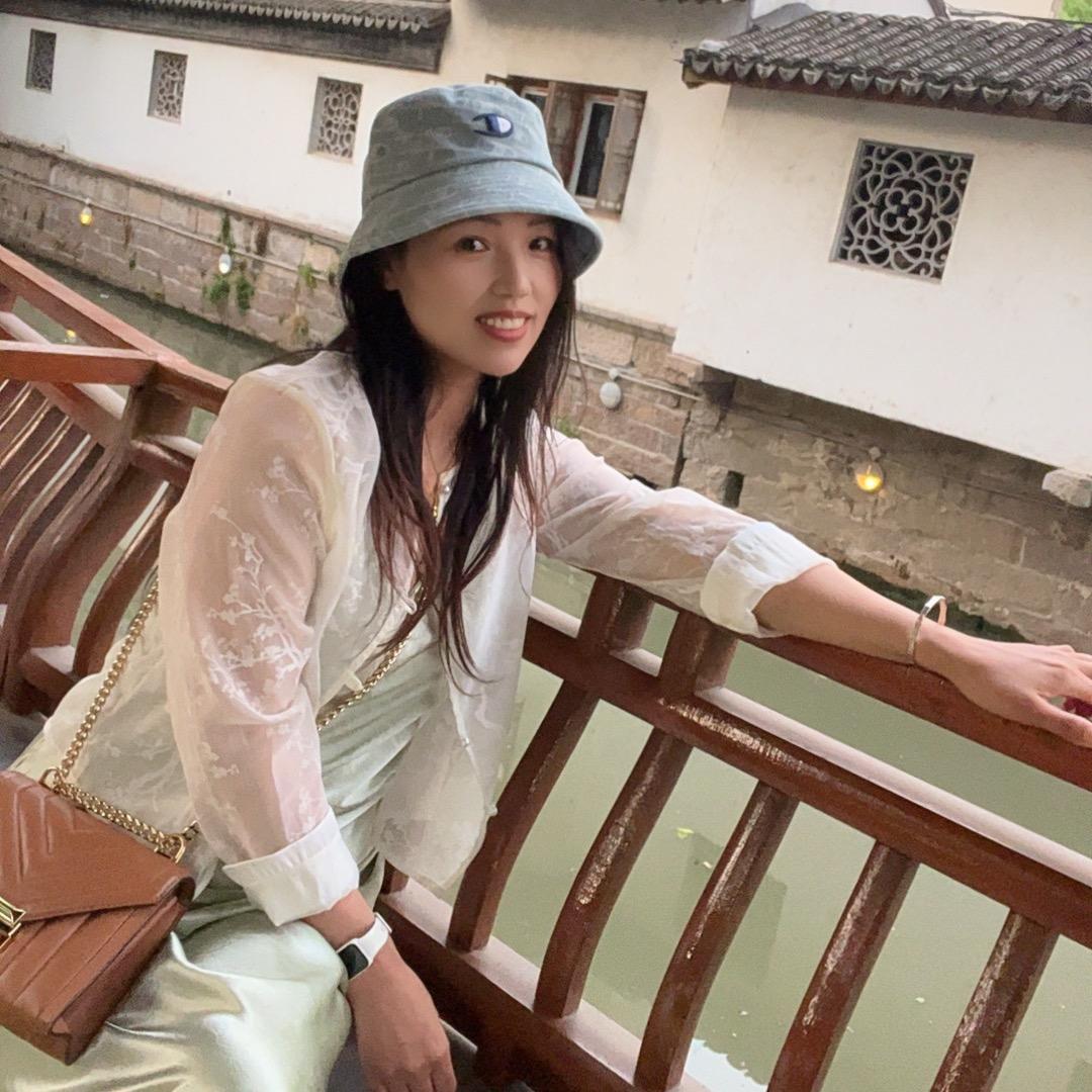 木 林 森