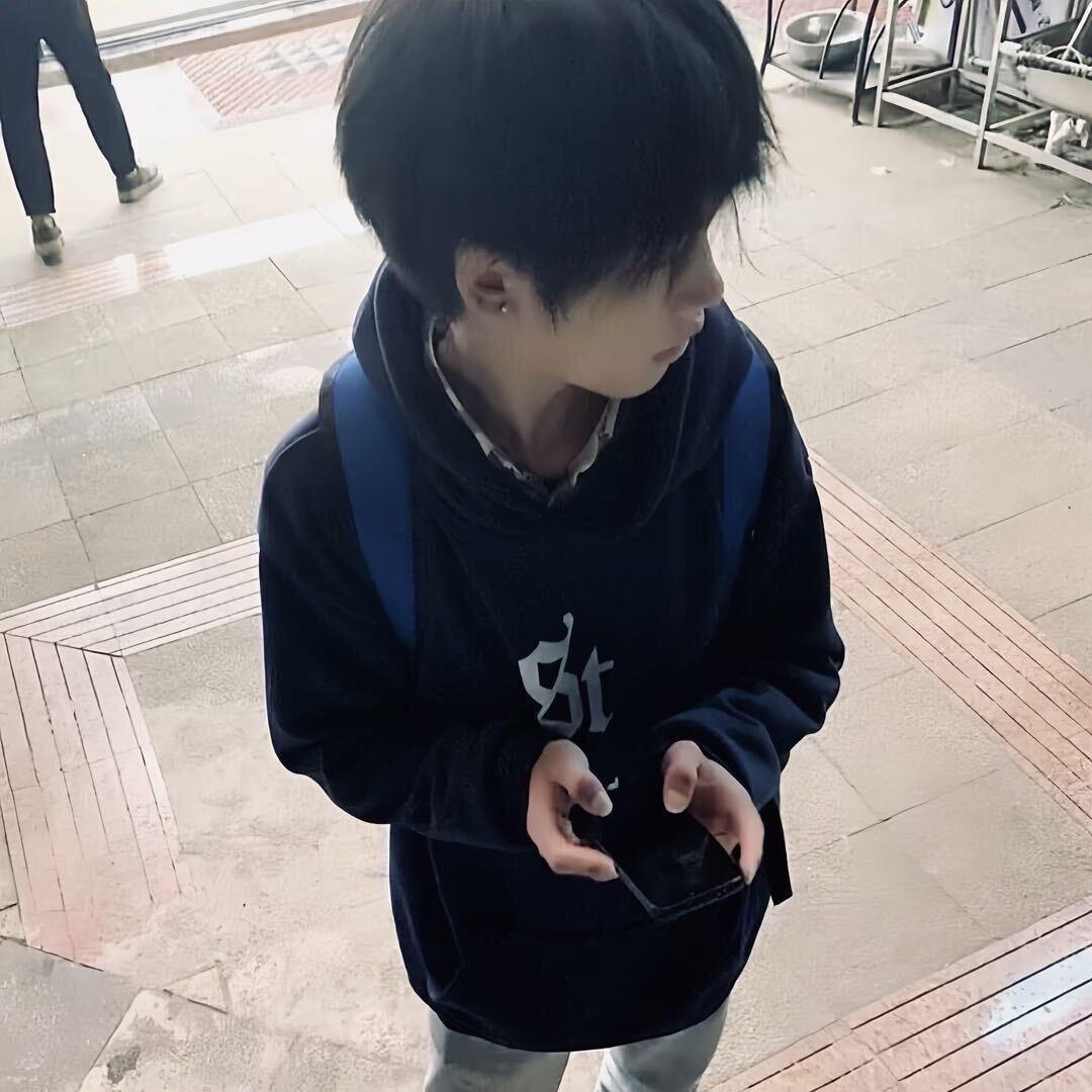 依依🦦