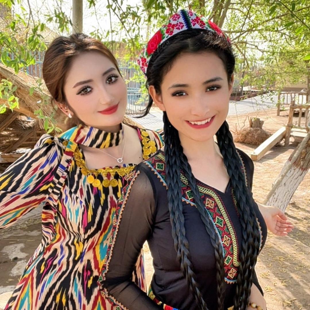 新疆海水稻姐妹花