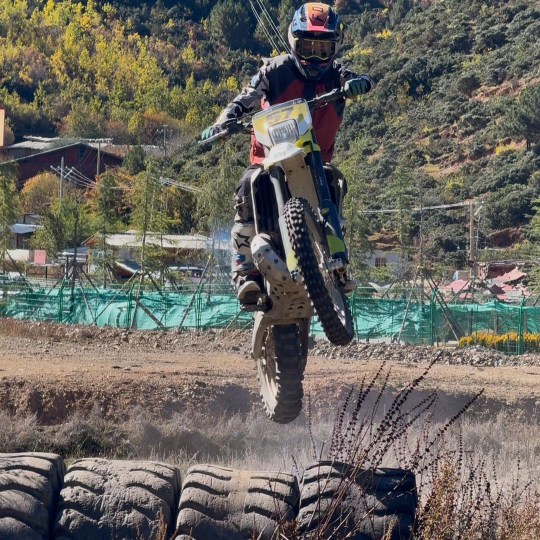 叫兽越野.户外运动俱乐部🏍️