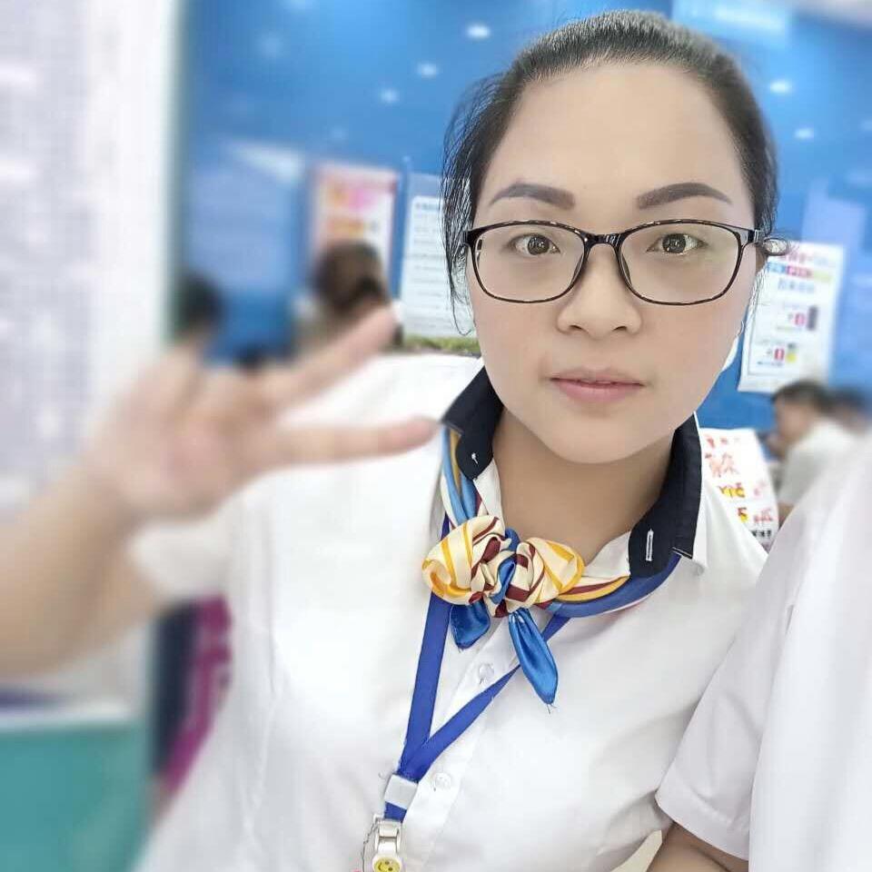 叙永卖手机的琳琳