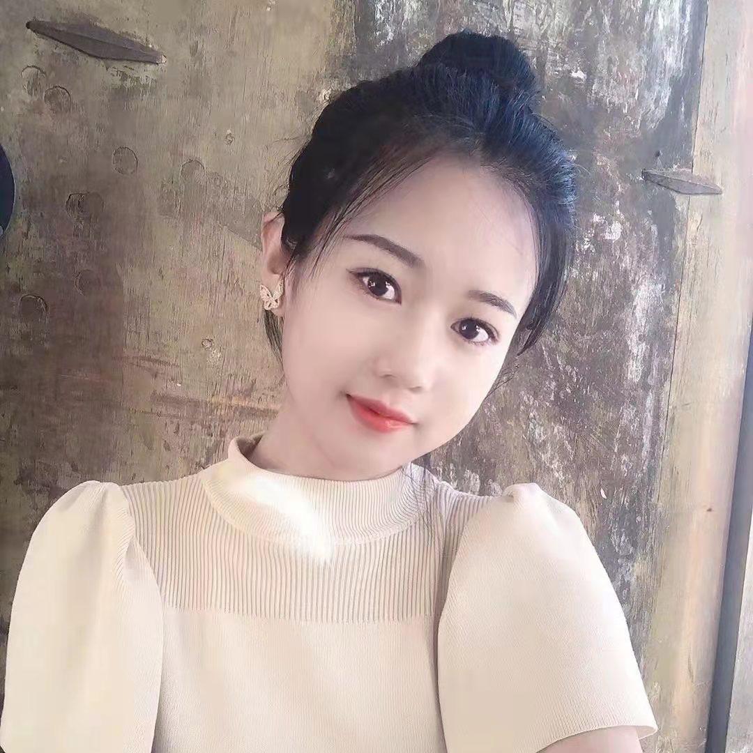 小爱时尚服饰