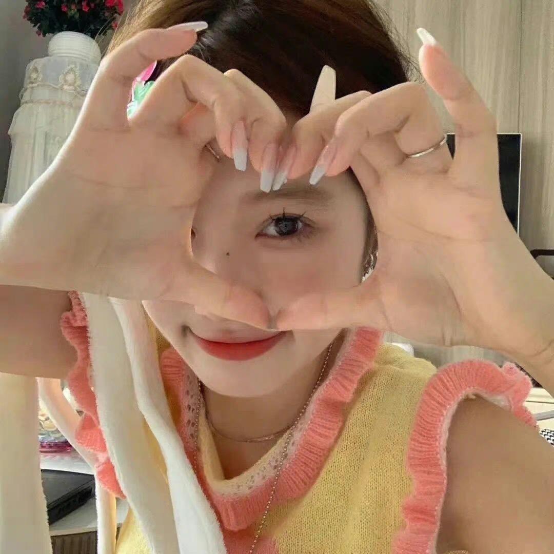 原来爱吃荔枝啊