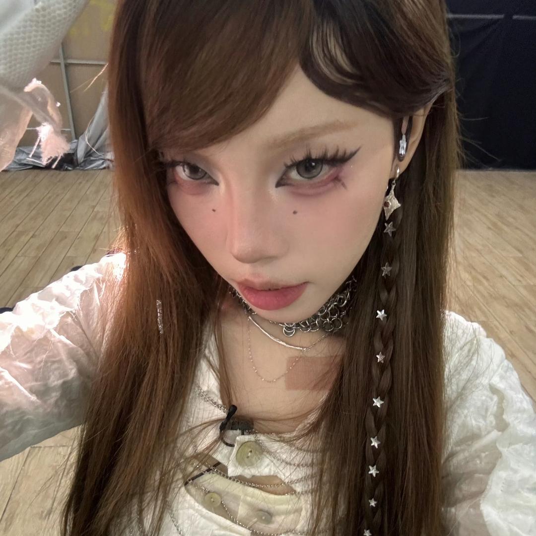 御子柴 静子.