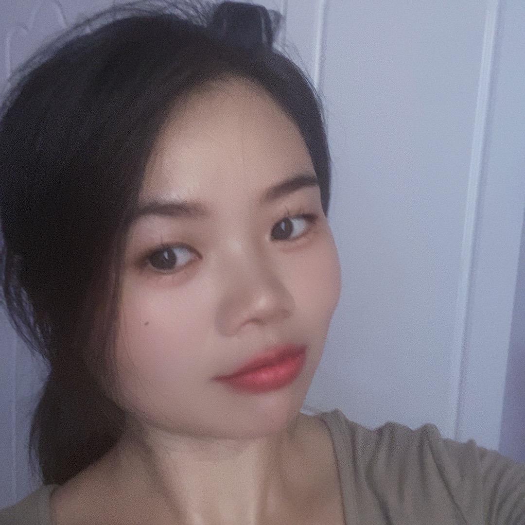 海小霖彤