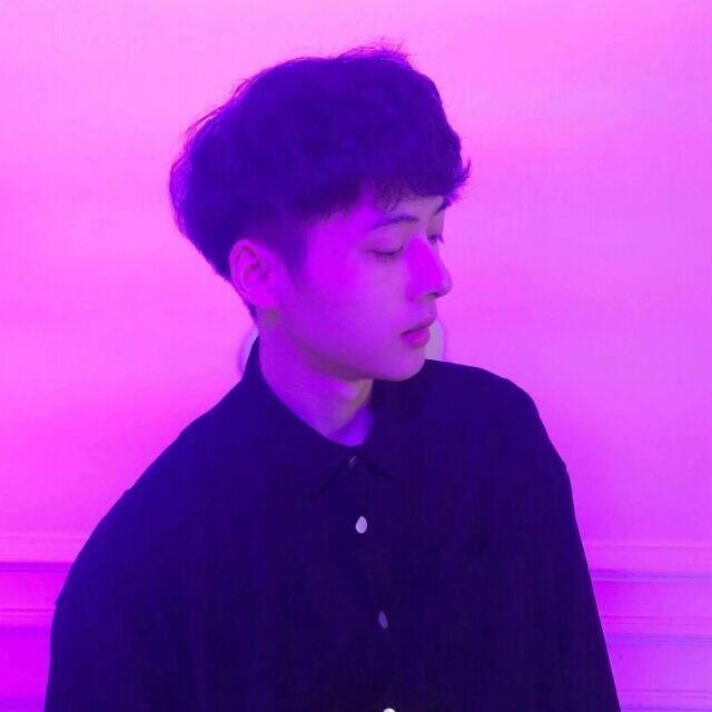 男孩