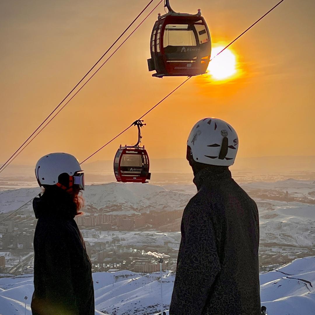 情侣滑雪教练创业日记🀄️