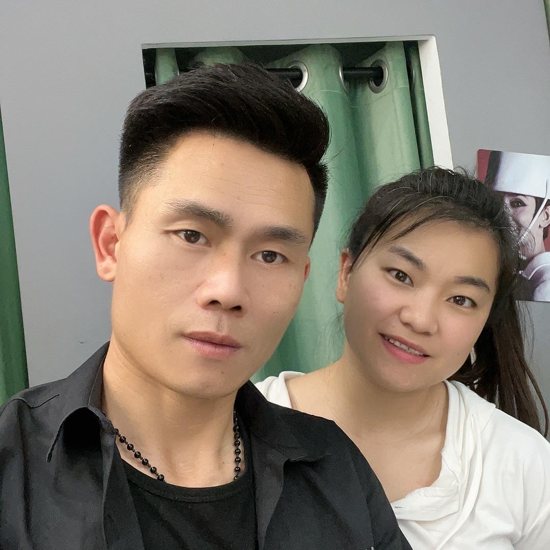 老刘小王夫妇💑