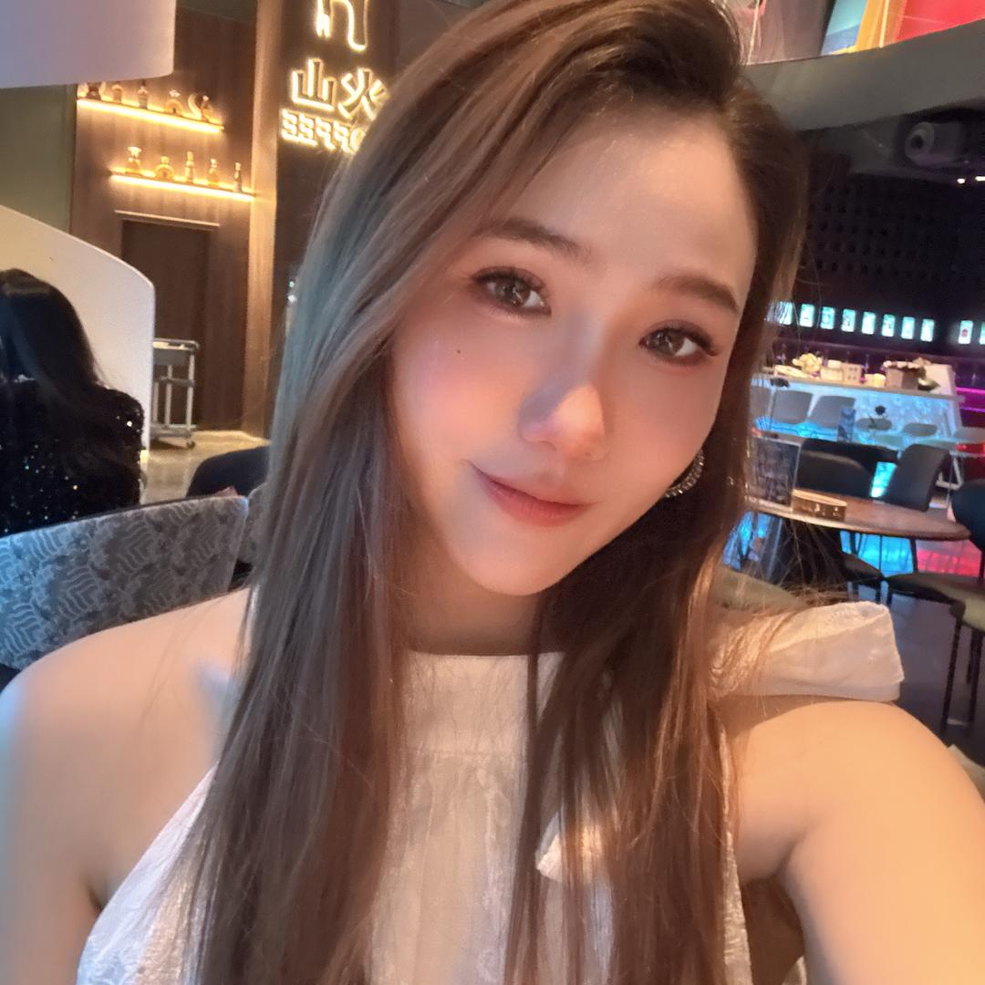 卖护肤品的静儿