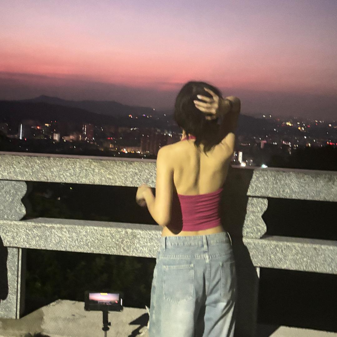 月亮🌙碎了
