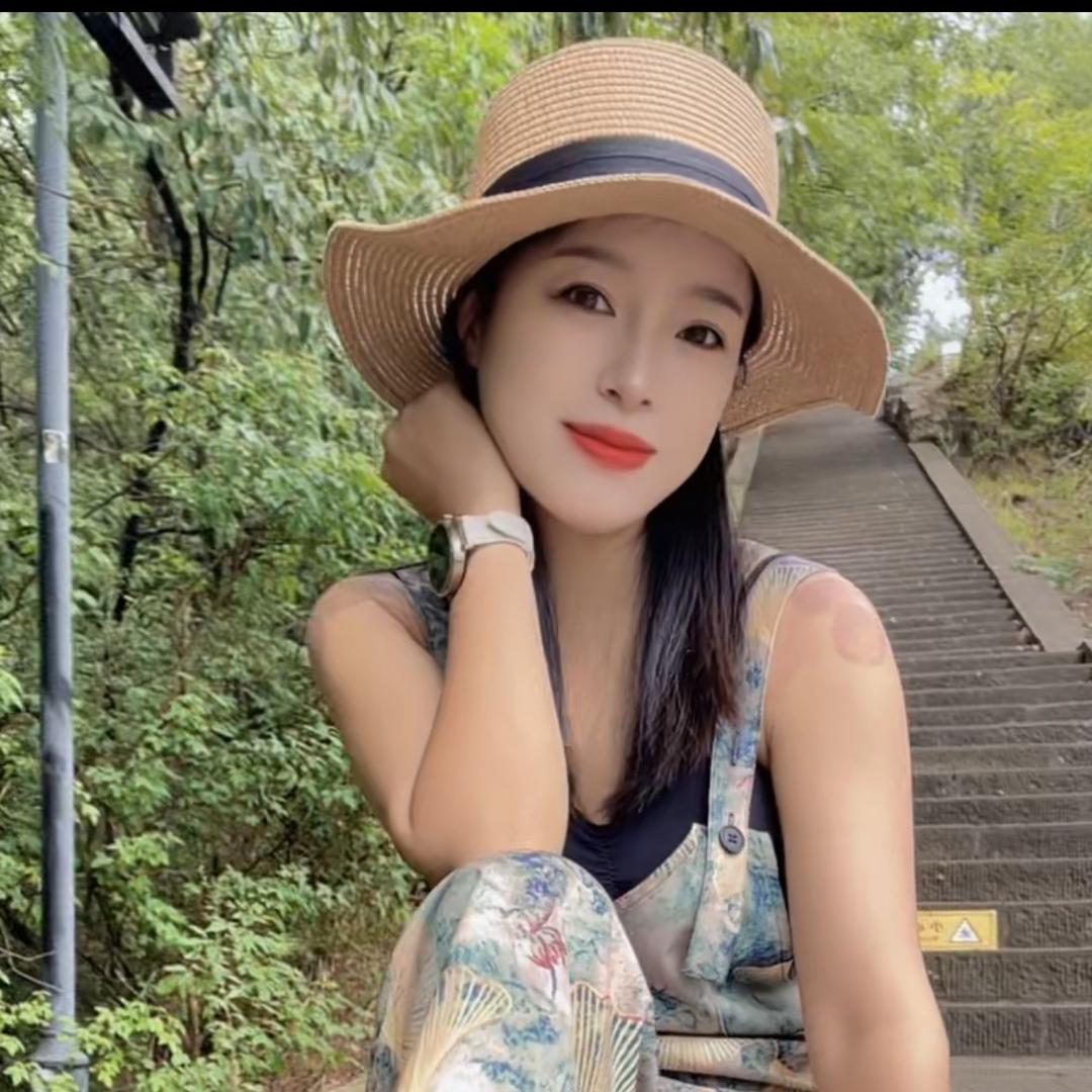 僮颜爱钓鱼
