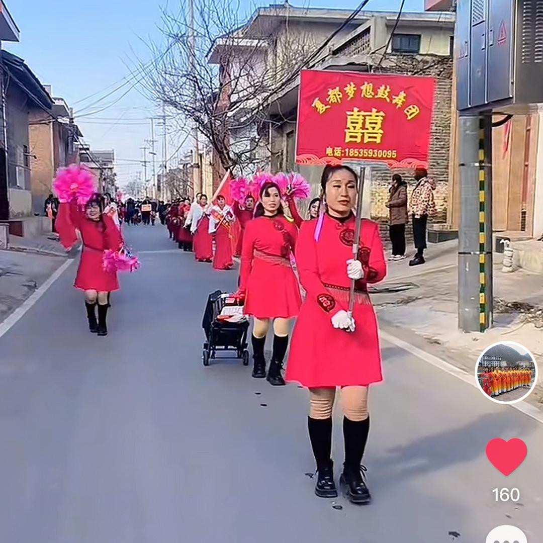 （夏都梦想鼓舞团）团长阿娟《招学