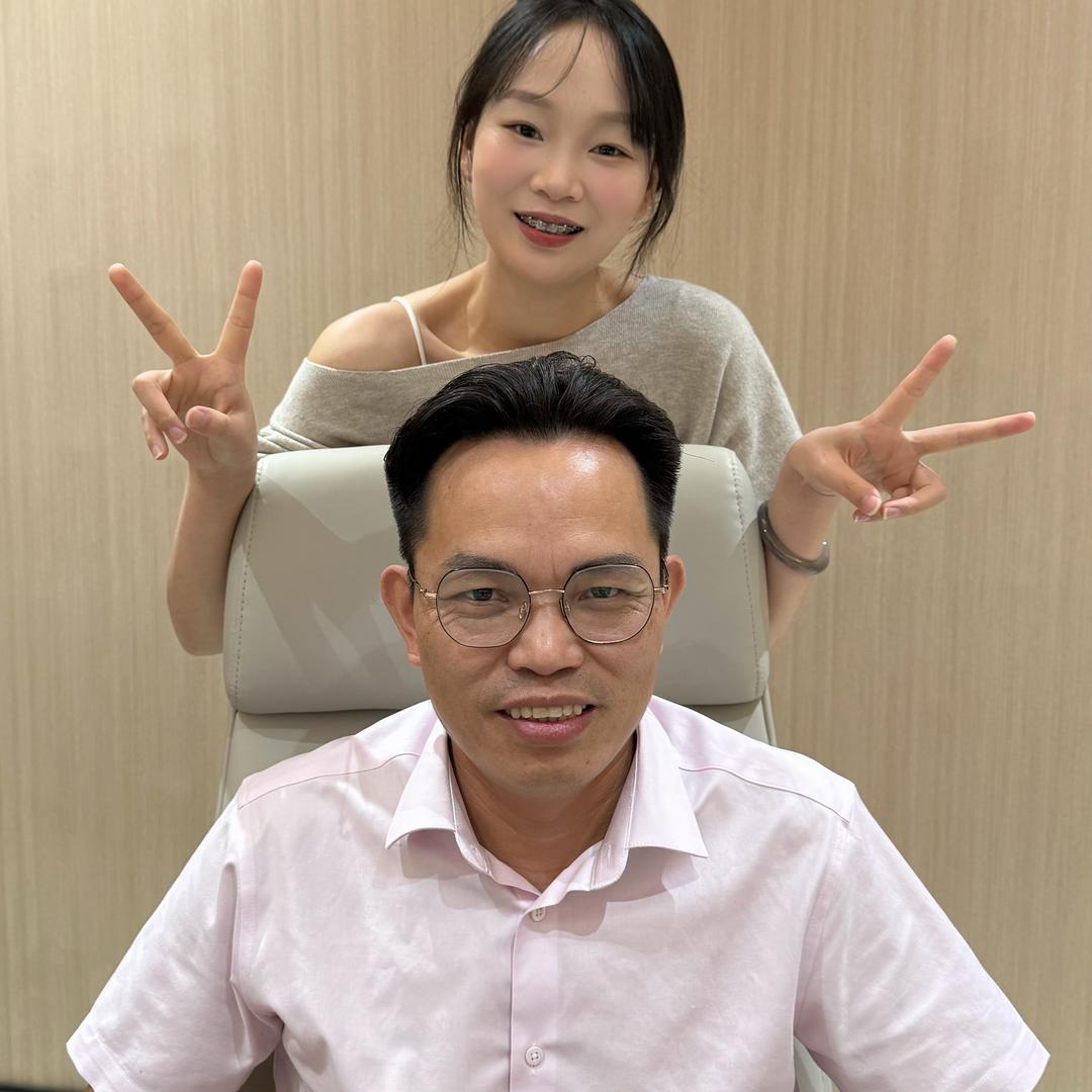 新春叔和小女儿丹丹