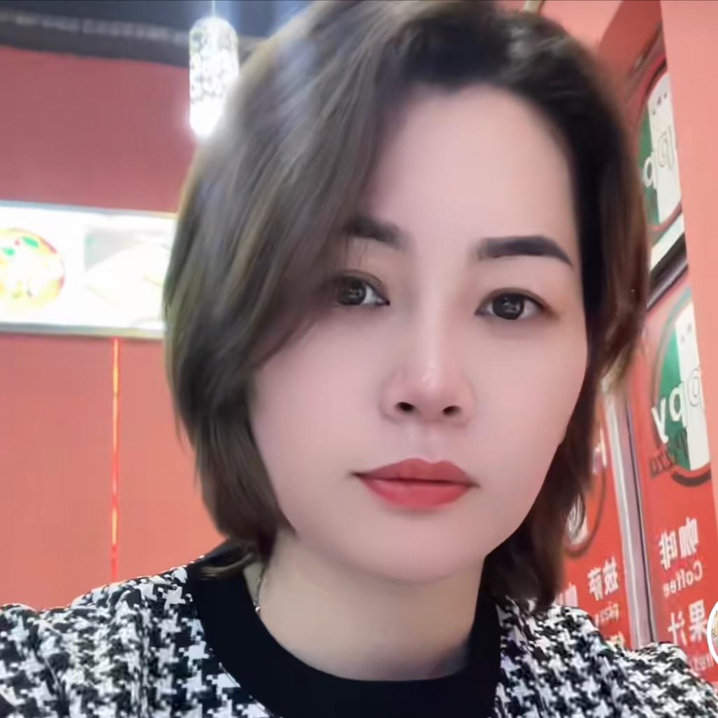 梅子衣选潮牌女装｛每天晚上8点）