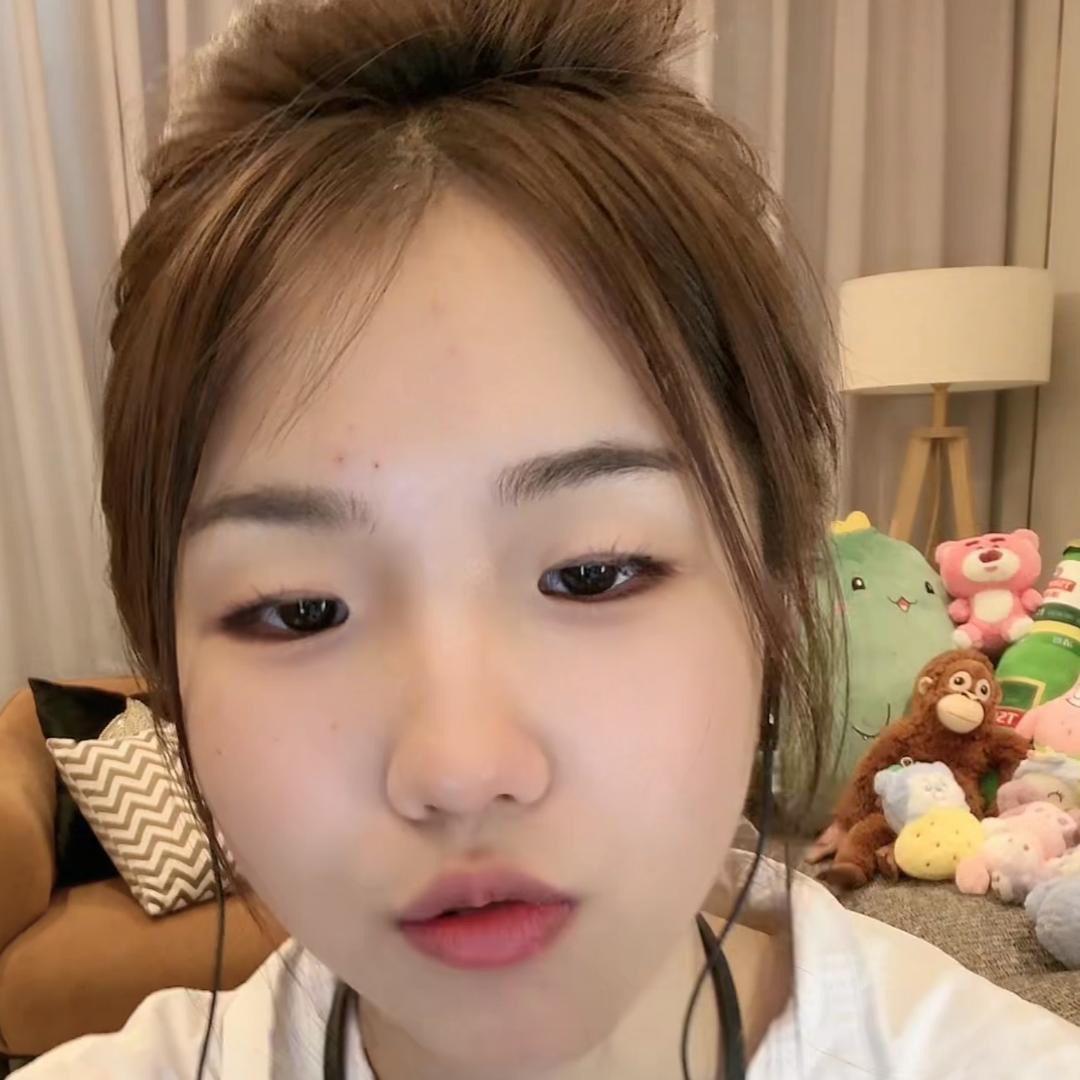 🩴🌈我就吃一口